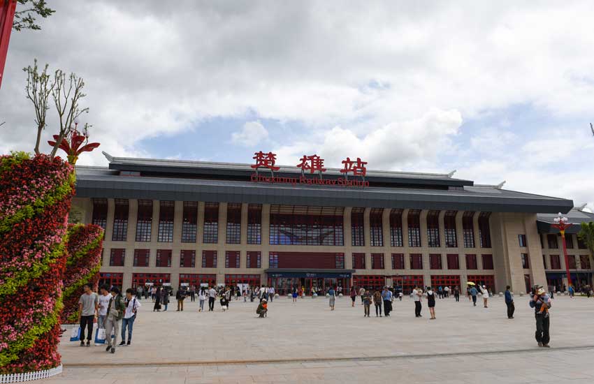 義烏市到楚雄州物流專線-家電物流運(yùn)輸專線「保價運(yùn)輸」